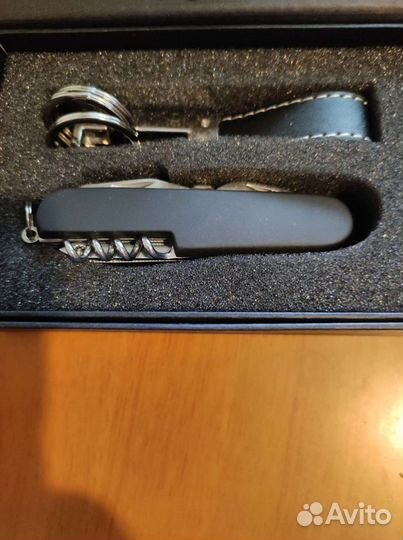 Подарок мужчине (отличные часы + нож)