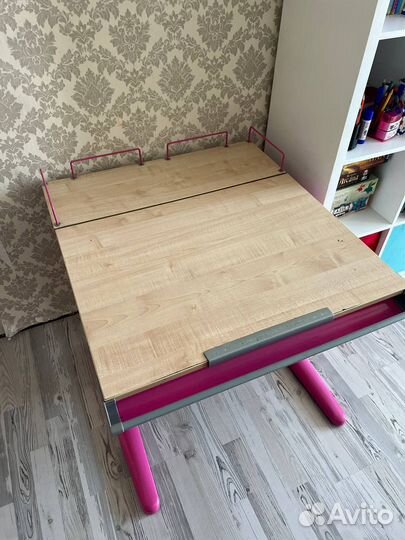 Школьный стол и стул