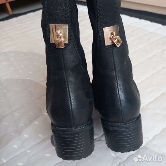 Зимние кожаные сапоги