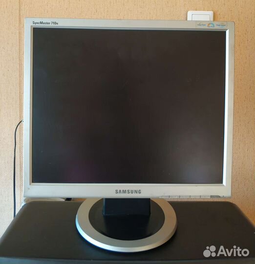 Монитор Samsung