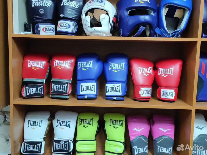 Боксерские перчатки
