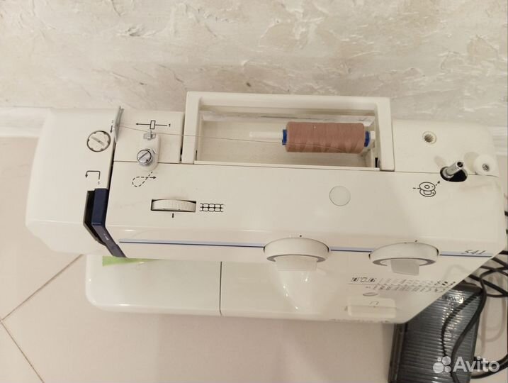 Швейная машина astralux