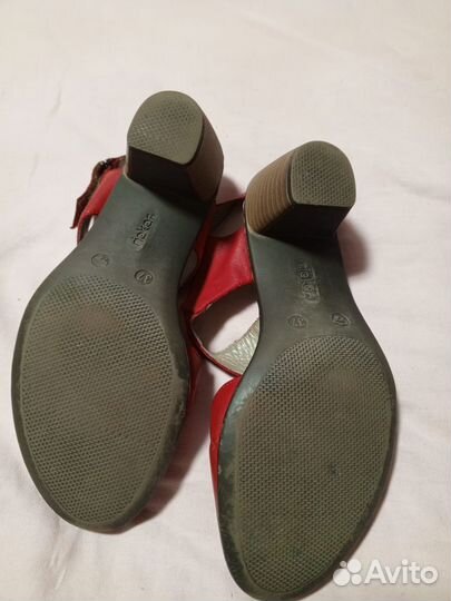 Босоножки р. 37