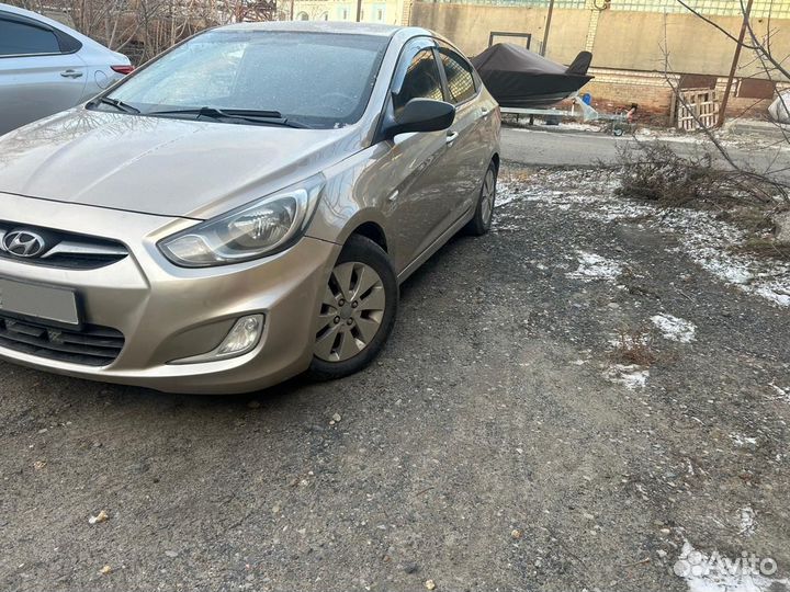 Hyundai Solaris 1.6 AT, 2011, 187 000 км