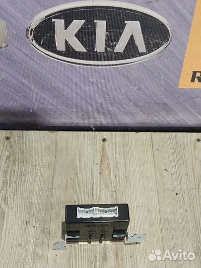 Блок парктроника Kia sorento XM