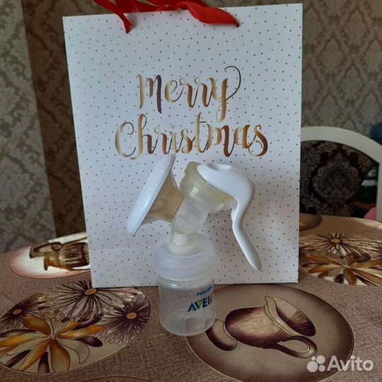 Бутылочка avent и Молокоотсос avent