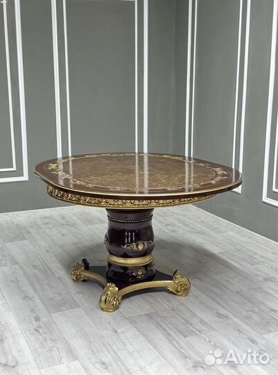 Стол и стулья в гостиную.Оплата при получении