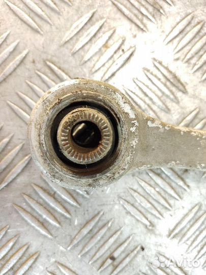 Рычаг задний поперечный правый Lexus Ls 2006-2017