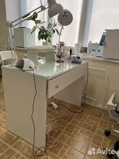 Стол для маникюра