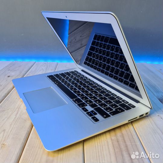 Ноутбук Apple MacBook Air 13 2017