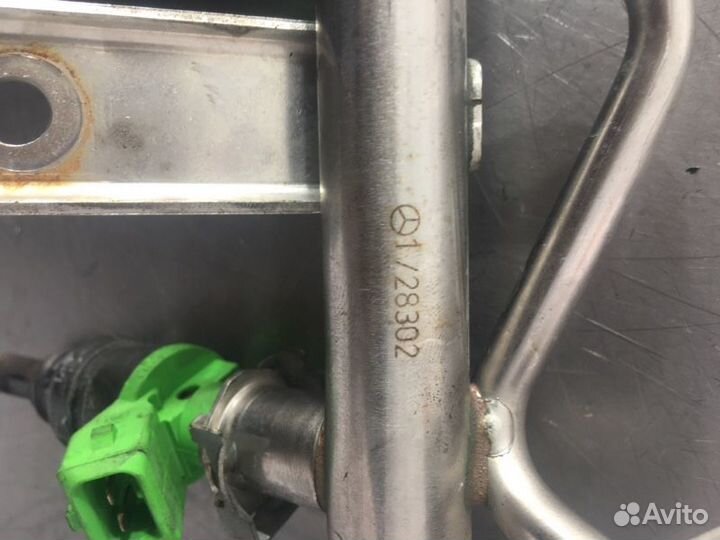 Топливная рампа Mercedes C-Class W203 M271 1.8I