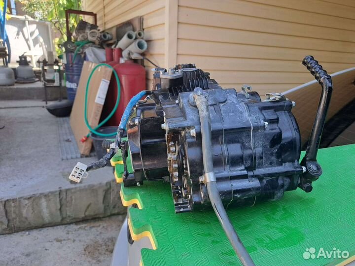 Двигатель YX150