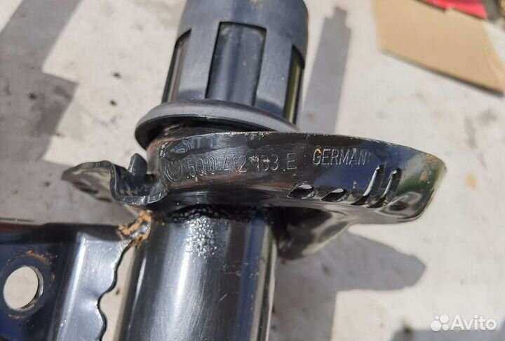 Стойки передние VW Tiguan 2 2.0