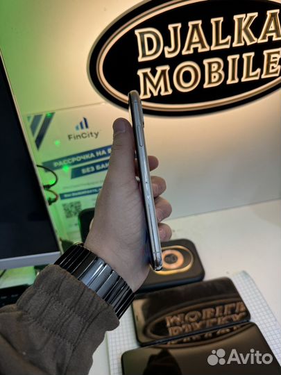 iPhone Xs, 64 ГБ