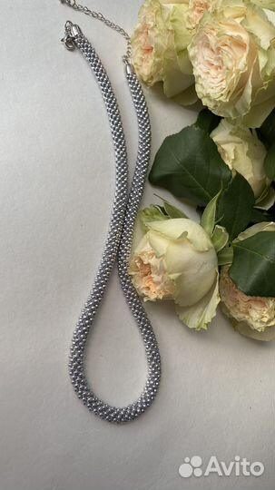 Колье жгут из бисера