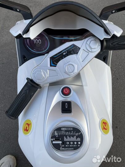 Электромобиль, трицикл, электрическая машина