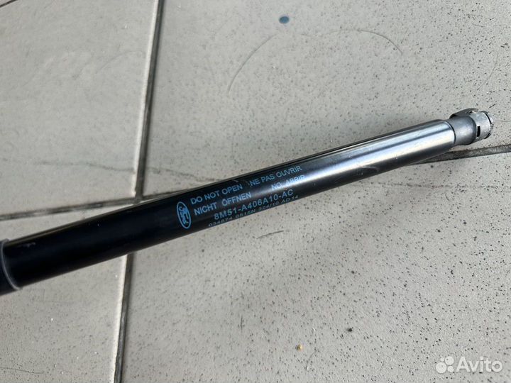 Амортизатор крышки багажника Форд Фокус 2 хэтчбек