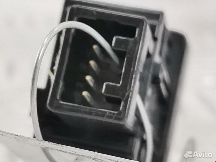 Кнопка корректора фар Toyota Prius 2 2009