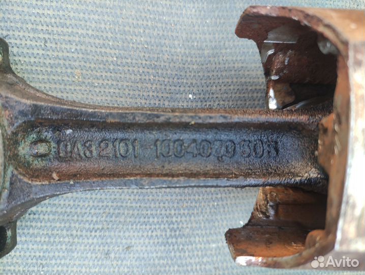 Шатуны с поршнями на Ваз классика