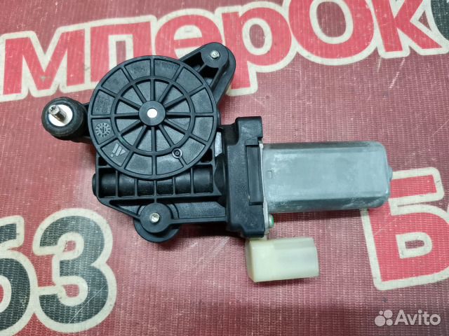 Моторчик стеклоподъемника правый BMW 3-Series