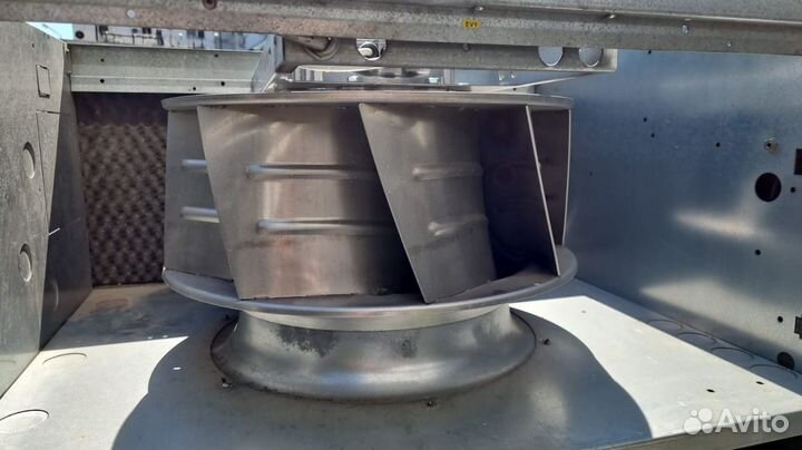 Вентилятор Ebmpapst R3G560-AH02-03 центробежный EC