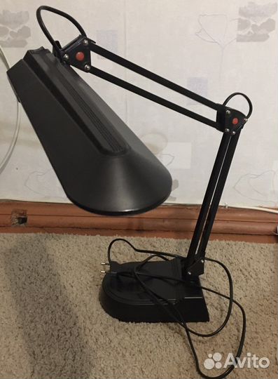 Лампа настольная camelion