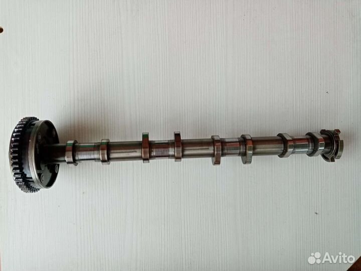 Впускной распредвал на Ауди Q5 tfsi 2,0. б/у