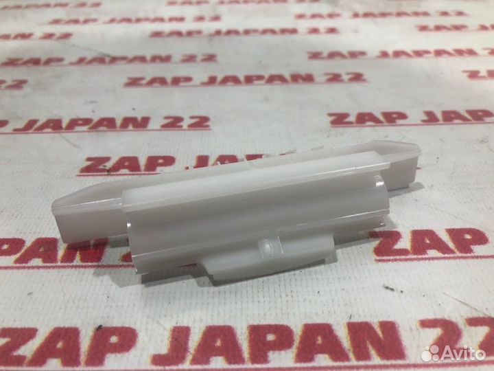 Крепление бампера заднее Toyota