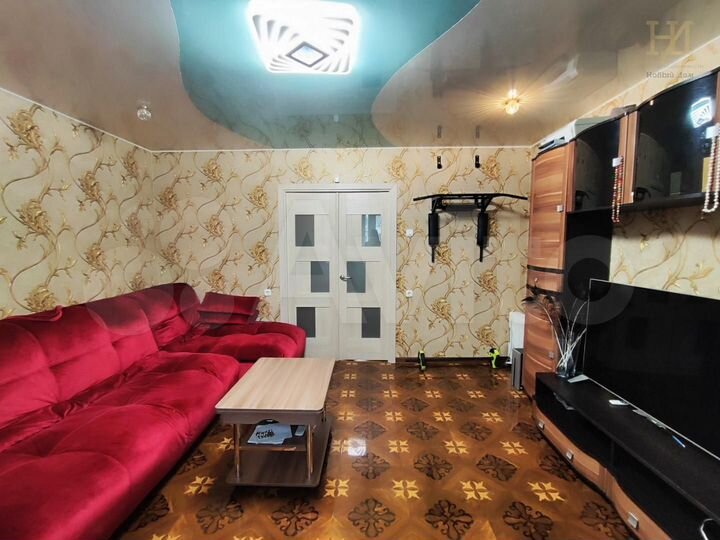 2-к. квартира, 56 м², 1/10 эт.