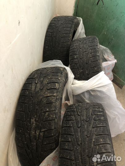 Nokian Tyres Hakkapeliitta R 235/60 R18