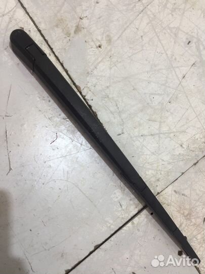 Поводок стеклоочистителя задний (SsangYong Actyon)