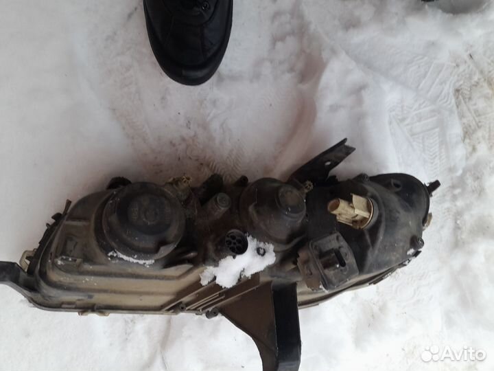 Фара правая Опель Омега В