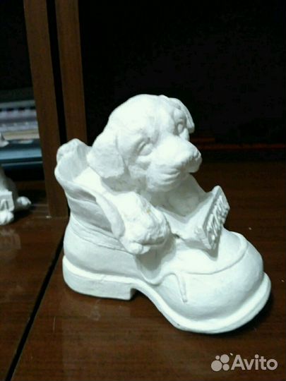 Гипсовая фигура Собачка