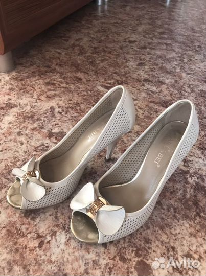 Туфли женские 38 размер carlabei