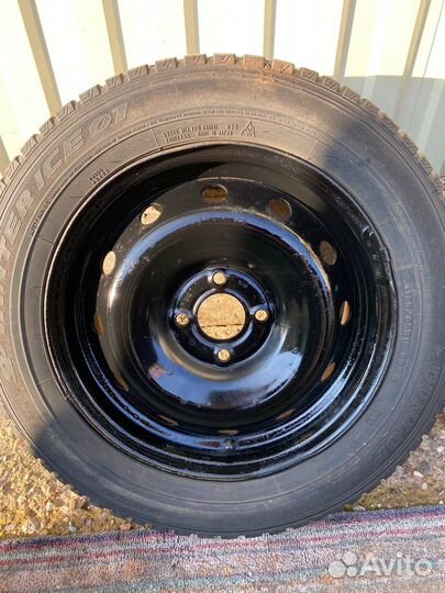 Dunlop SP Winter Ice 01 185/65 R15 88T