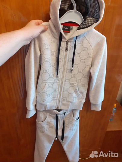 Спортивный костюм утепленный