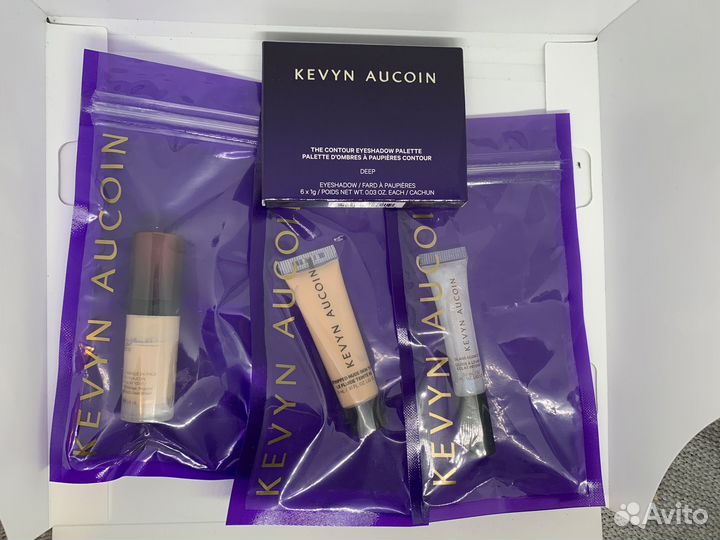 Набор косметики Kavyn Aucoin