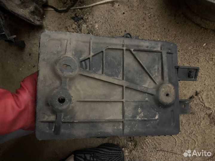 Площадка под акб mazda 6 gh