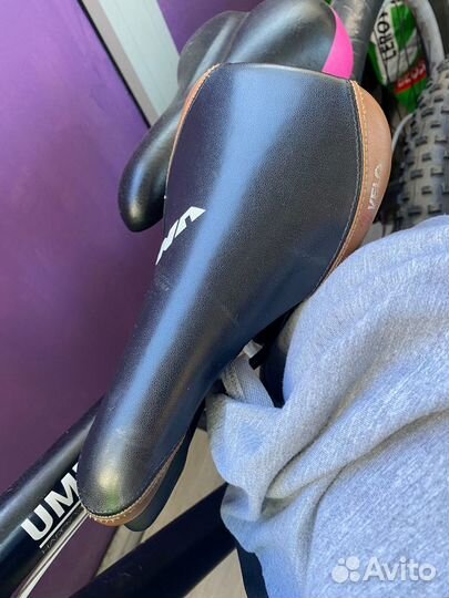 Седло для велосипеда кожаное