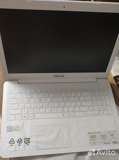 Ноутбук новый