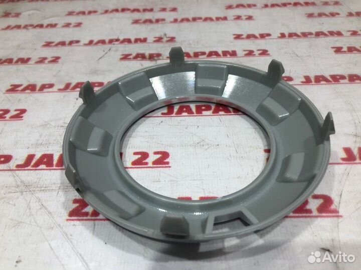 Оправа туманки Mitsubishi Pajero 4