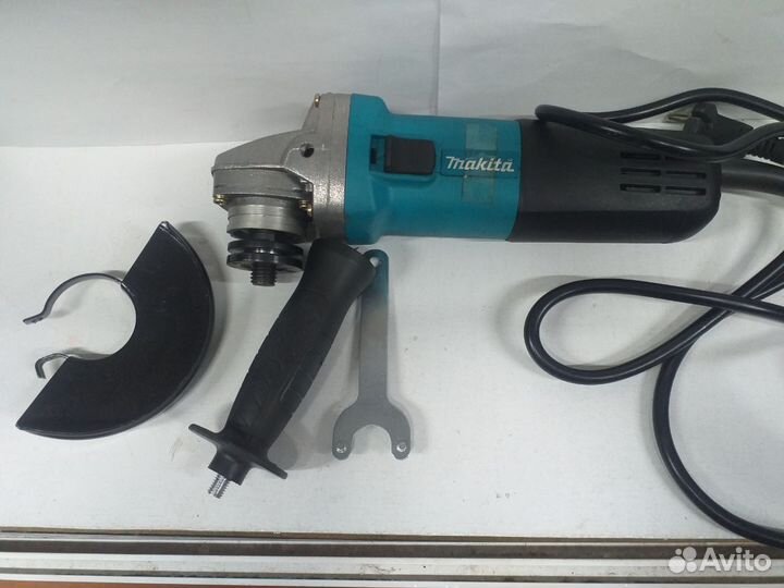 Makita 9553hn deals