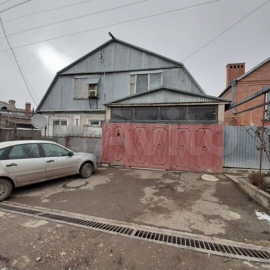 Дом 252 м² на участке 1 сот.