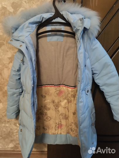 Детская демисезонная куртка с капюшоном