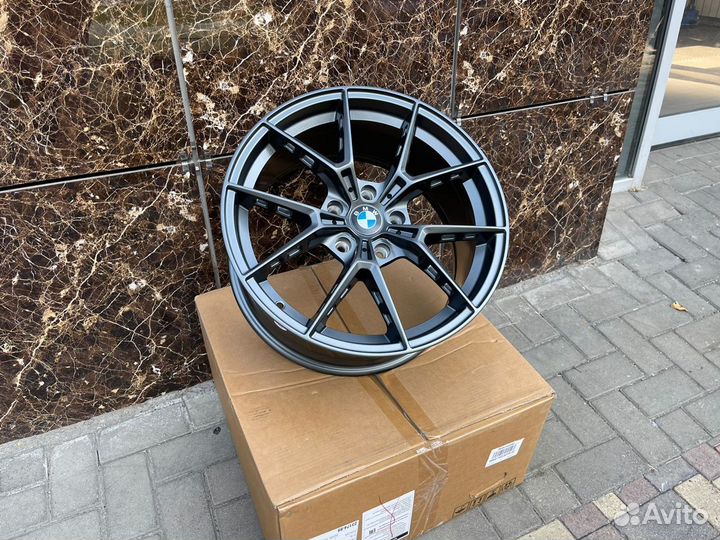 Диски литые 5/120 R18 BMW 5 новые