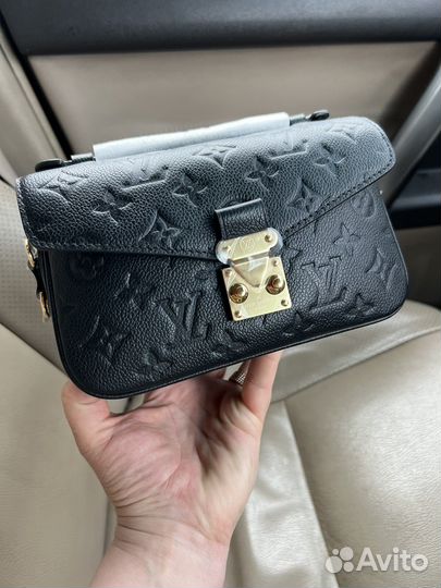 Сумка Pochette Metis East West черная