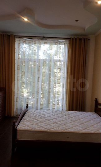 2-к. квартира, 80 м², 2/4 эт.