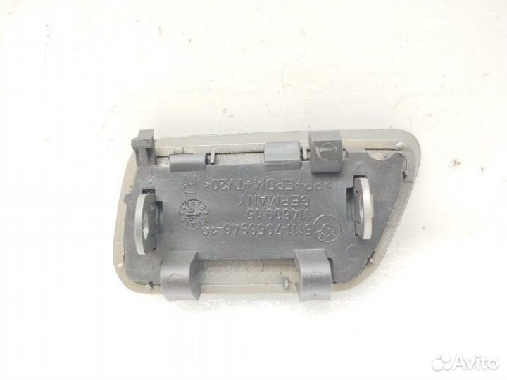 Крышка форсунки омывателя фар передняя правая Bmw