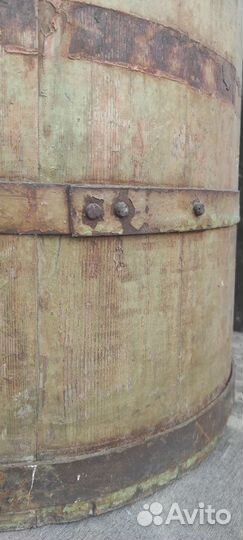 Деревянная бочка