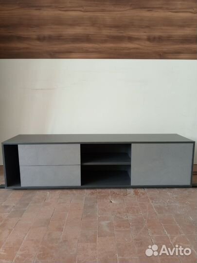 Тумба под телевизор